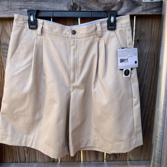 3 for $25👗Liz Claiborne khaki shorts - Picture 2 of 7